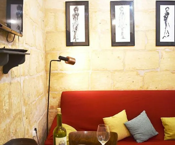 Myrtle - Authentic Experience * バレッタ