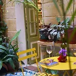 Myrtle - Authentic Experience * Valletta