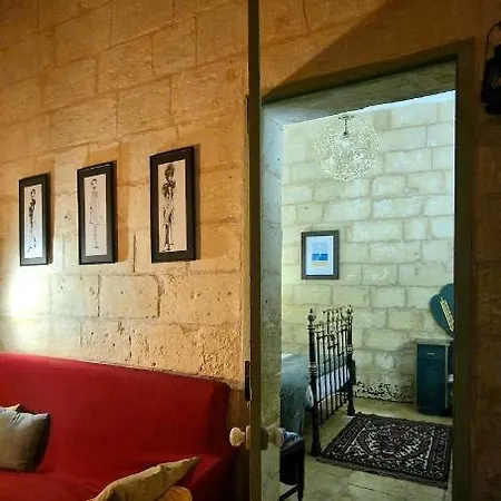 Myrtle - Authentic Experience Apartment