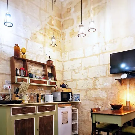 Myrtle - Authentic Experience Apartment Valletta