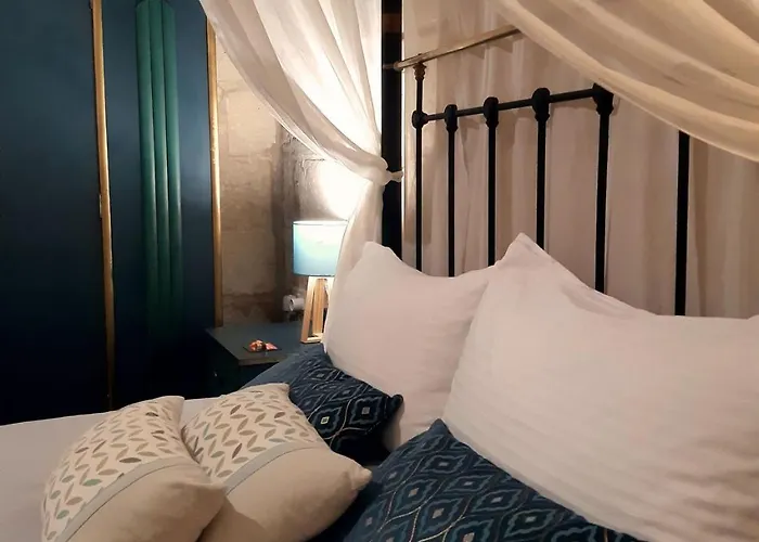 Myrtle - Authentic Experience Valletta